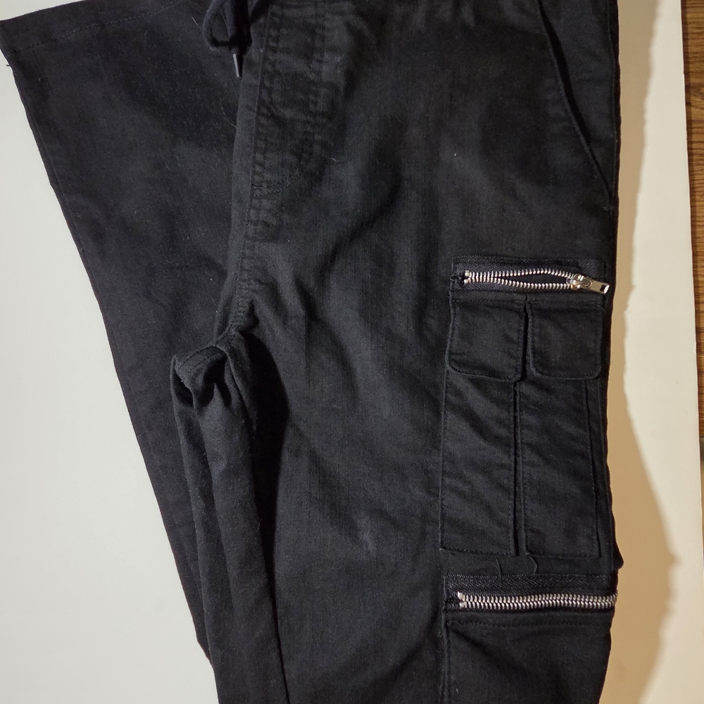 Hot Topic Goth Black Cargo Pants with Zipper Details - Mens